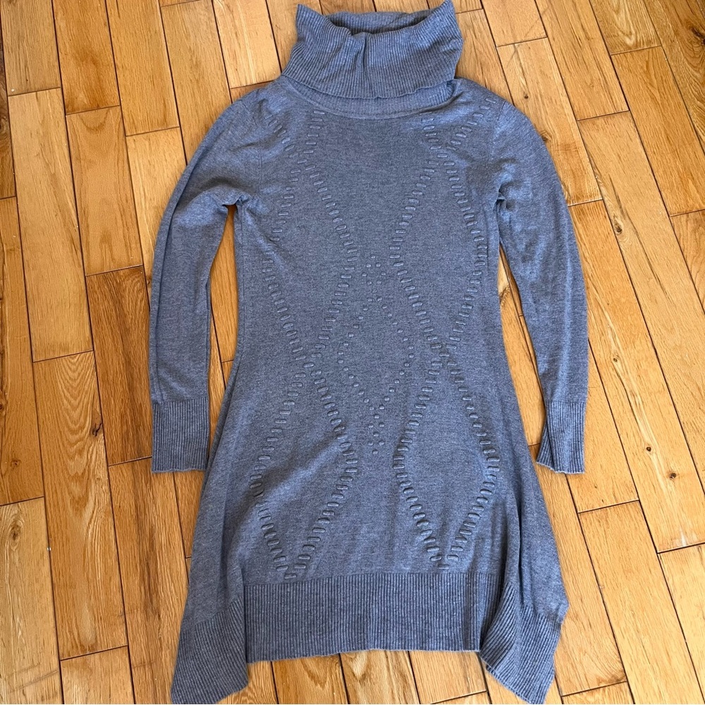 Gray Turtleneck Sweater with Long Sleeves